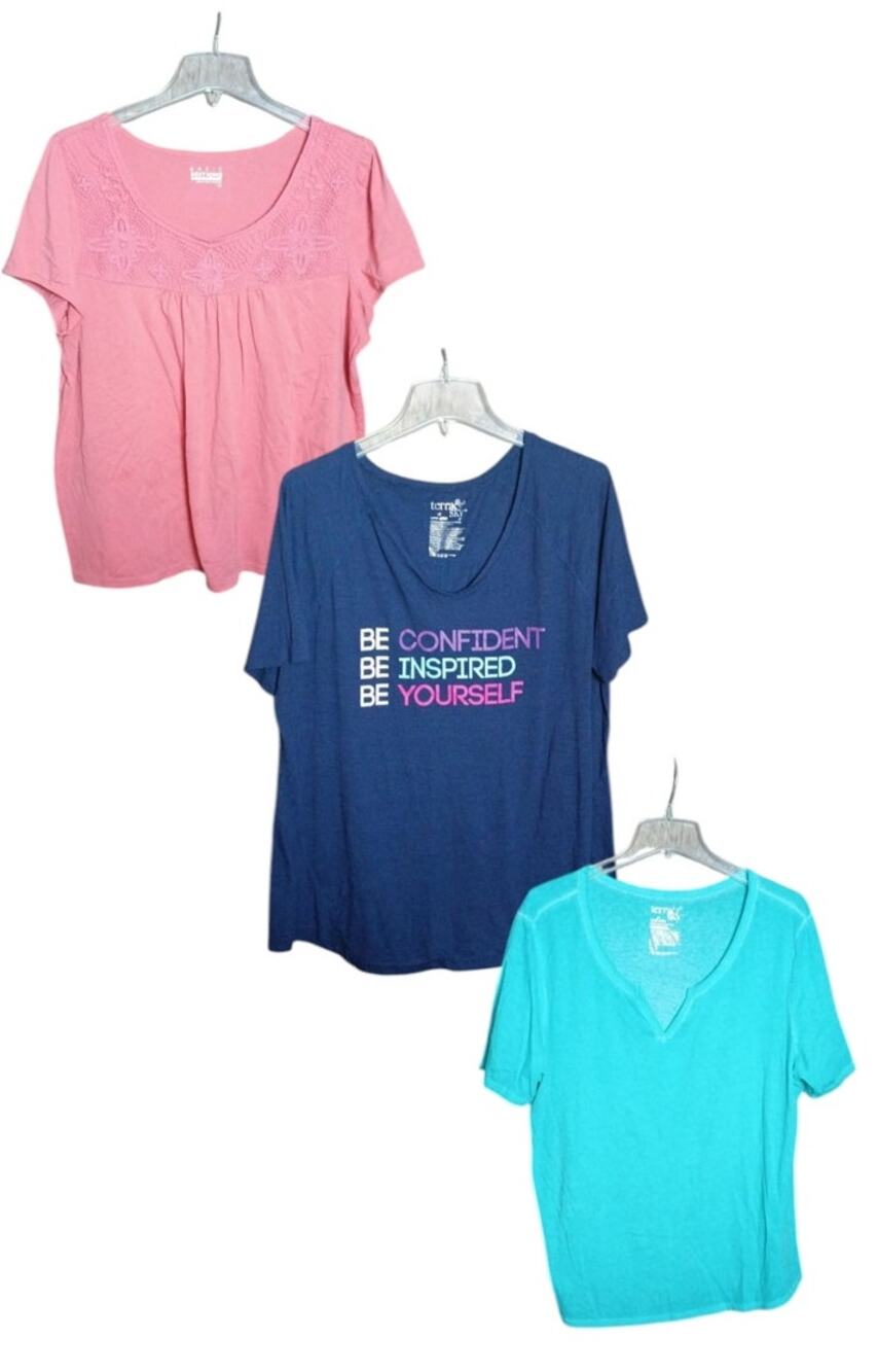 Lot of 3: Bundle Short Sleeve T-shirts Women 1x Knit Lightweight Casual Shirts